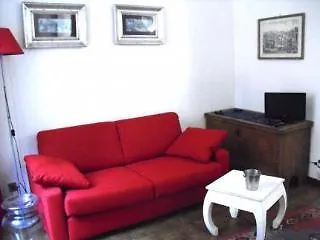 Romantica Inn Rom